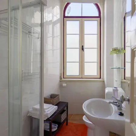 Cozy At The Center * 菲盖拉-达福什